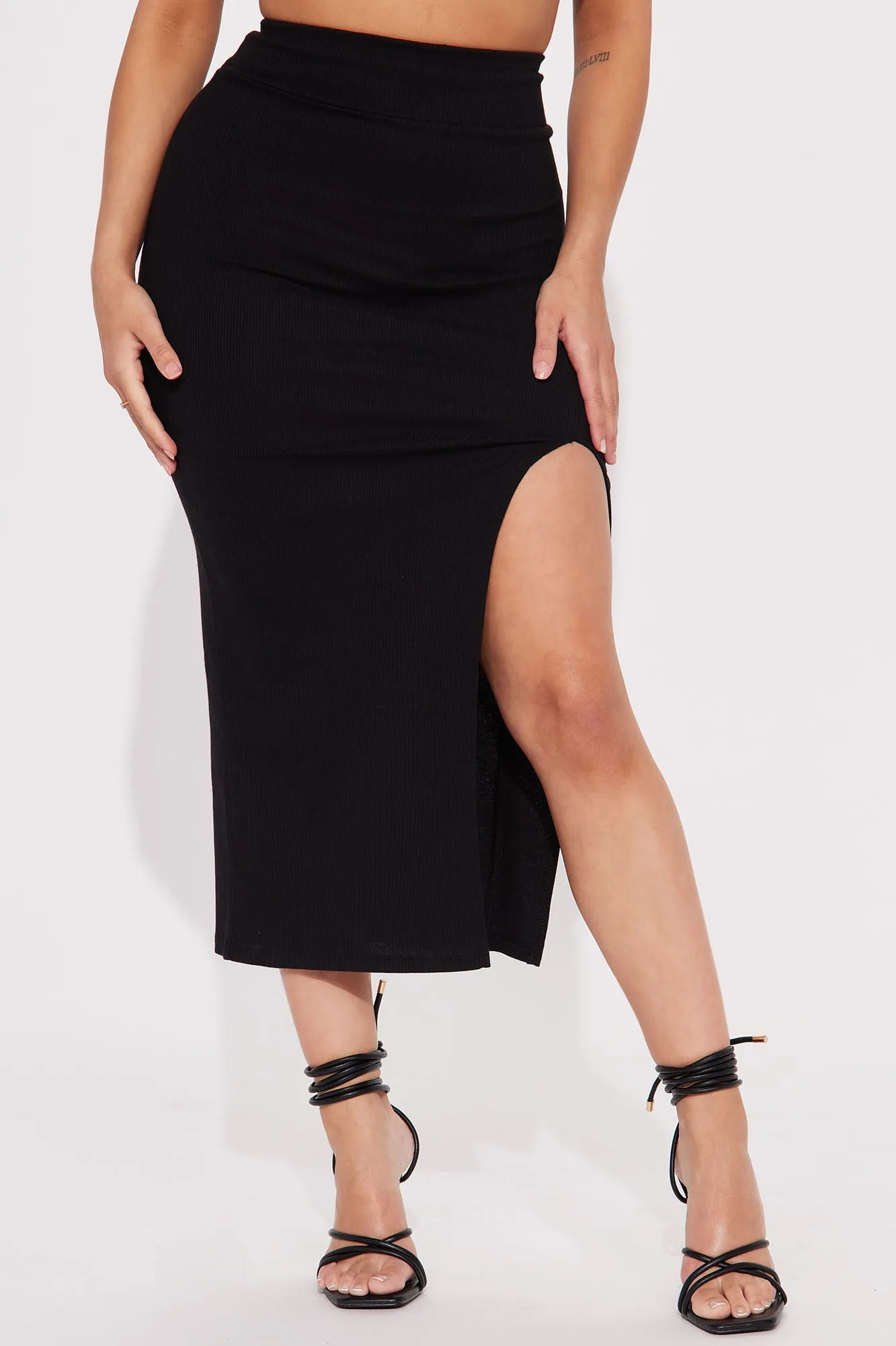 Addilynn Ribbed Slit Maxi Skirt - Black