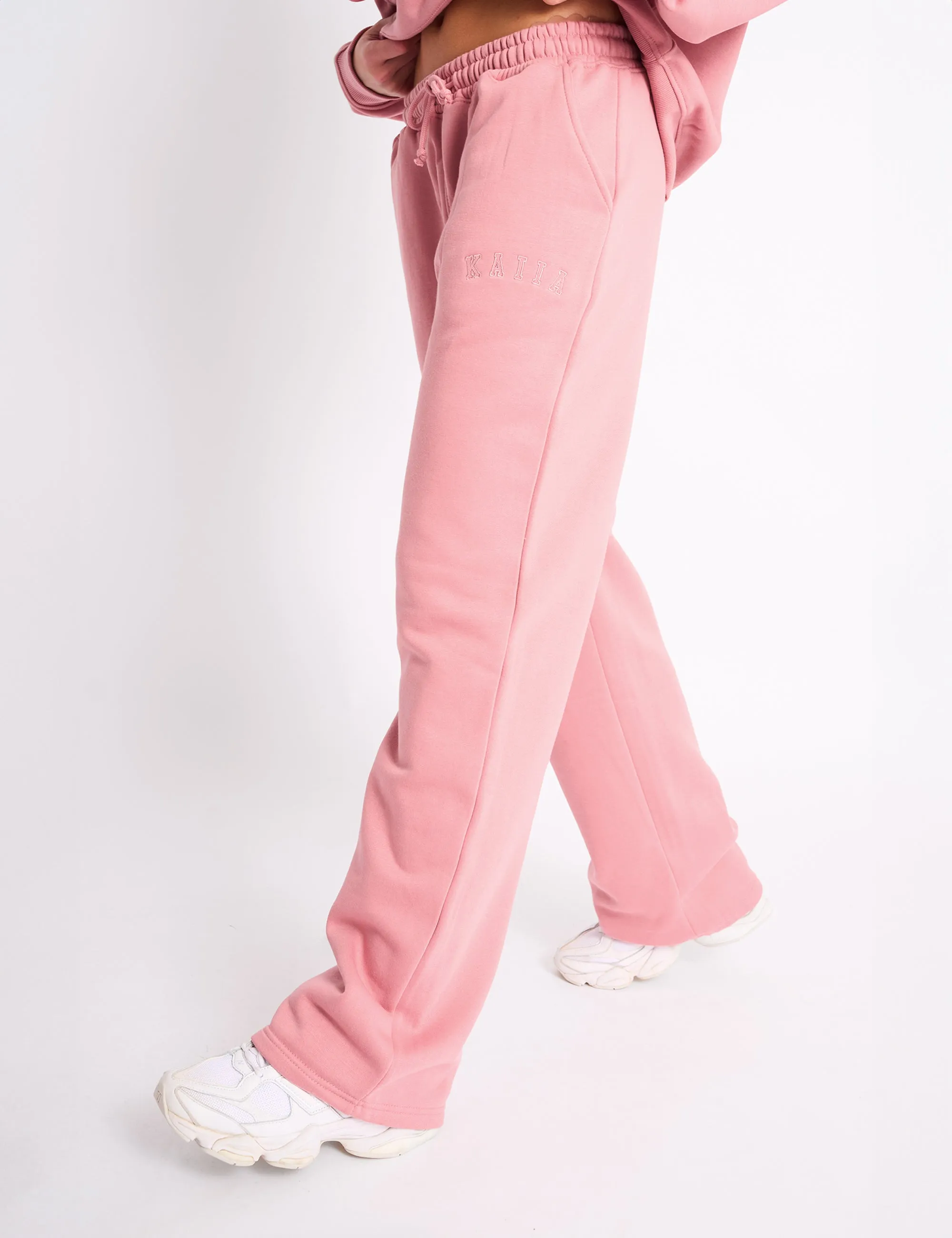 Kaiia Logo Wide Leg Jogger Blusher