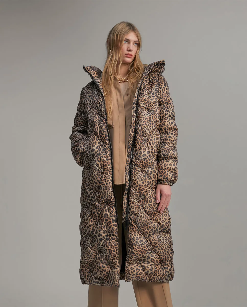 Puffer coat with contrast lining